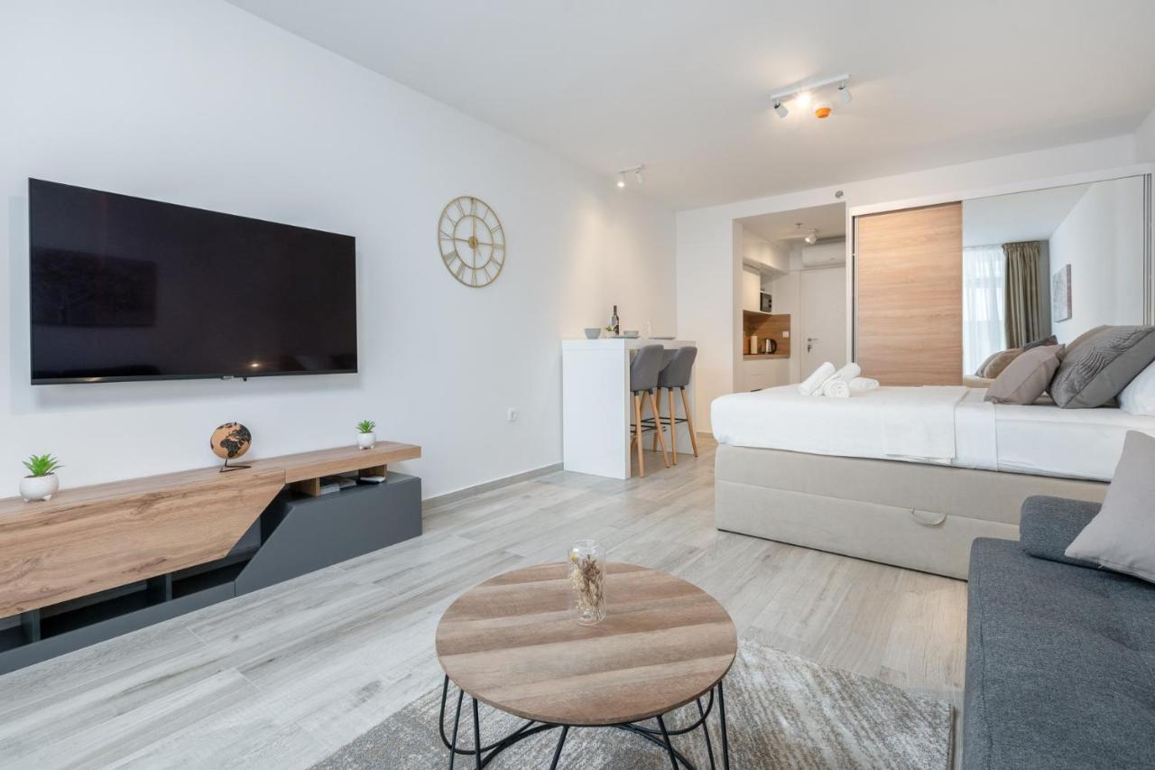 Apartamento Luni In Center